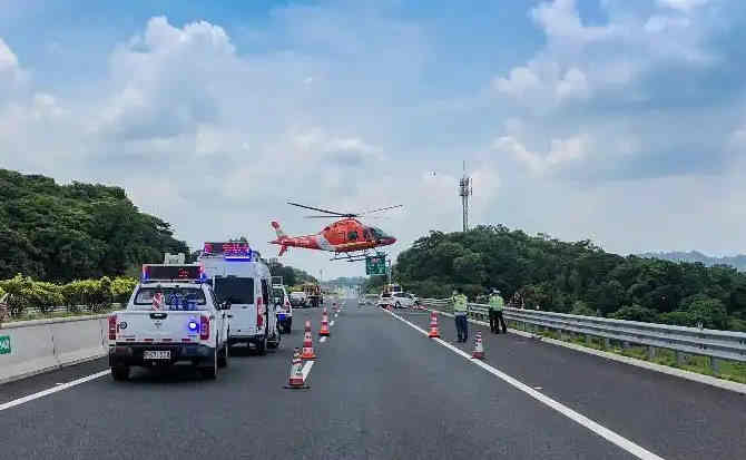 靖州高速公路汽车救援案例
